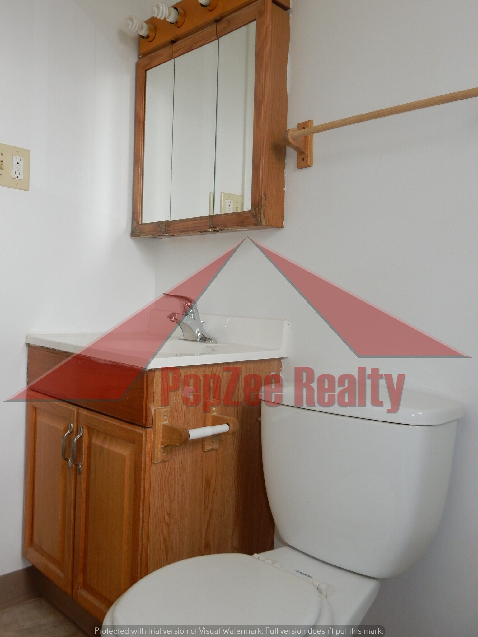 Building Photo - 2222 Stanhope Ave