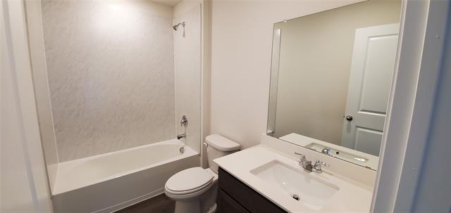 Building Photo - 813 Fueller Dr