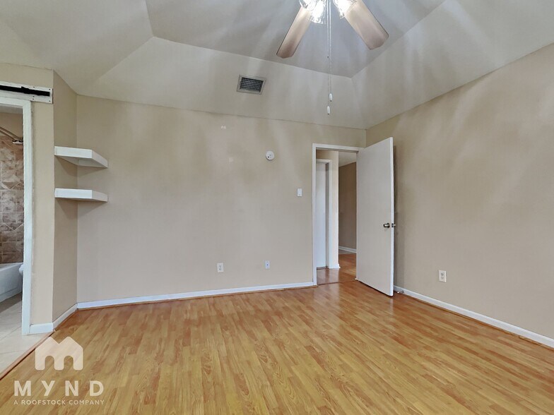 Building Photo - 726 Beechbend Dr