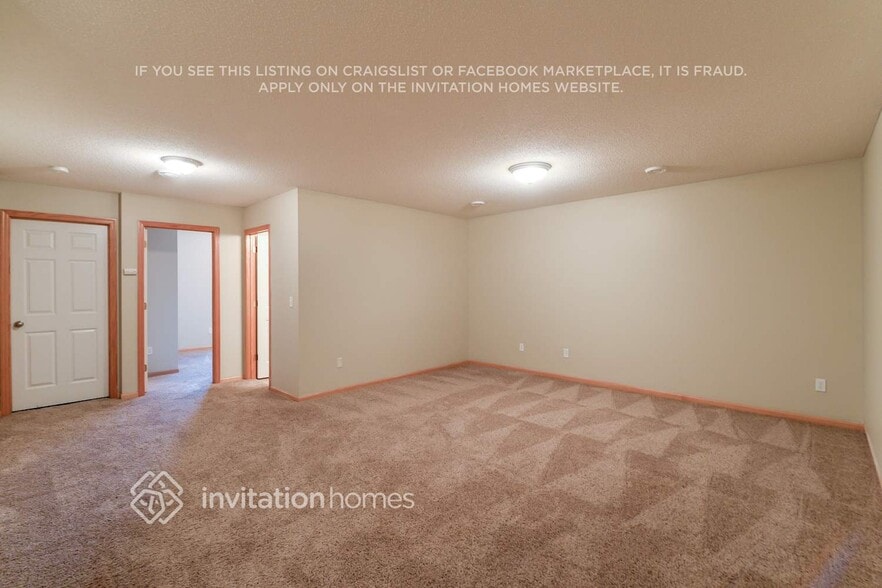 Building Photo - 13312 Tulip St NW