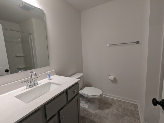 Building Photo - Room in Townhome on Pagebrook Lane