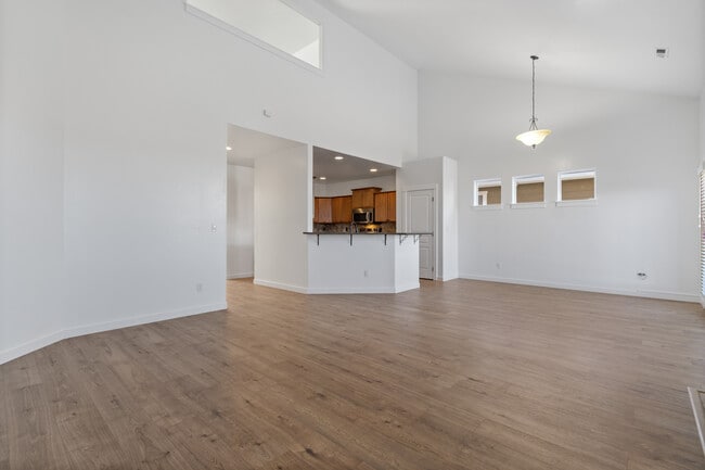 Building Photo - 10102 W Brownstone Dr
