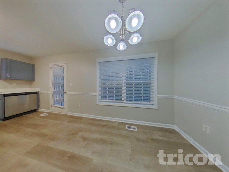 Building Photo - 150 Whetstone Way