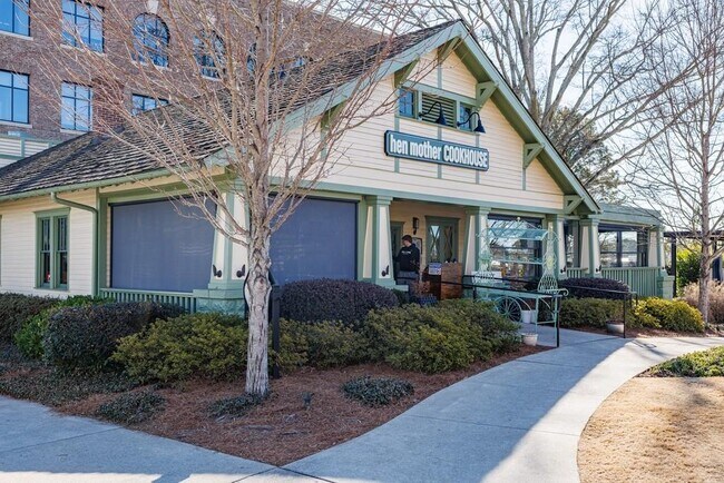 Building Photo - 440 Baroque Dr