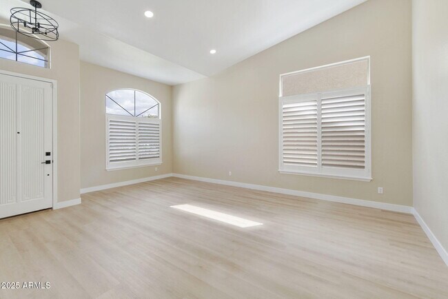 Building Photo - 1737 E Cortez Dr
