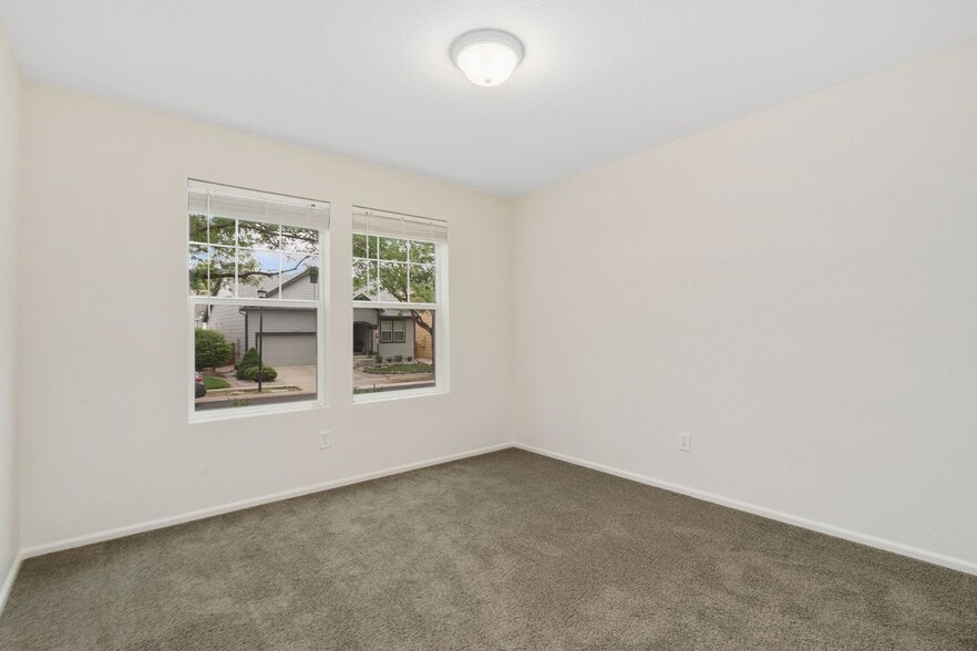 Building Photo - 1803 Fossil Creek Pkwy