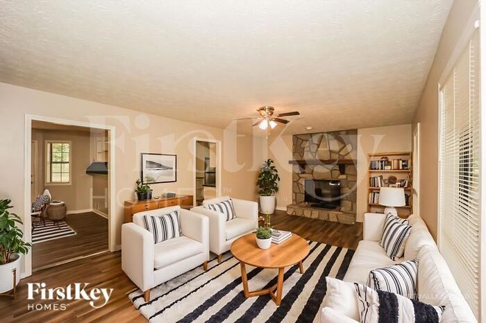 Building Photo - 84 Powder Creek Ct