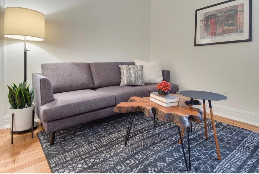 Building Photo - 230 E 10th St