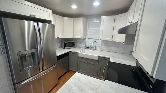 Primary Photo - Top-Floor Old Town Gem with Stunning Views...