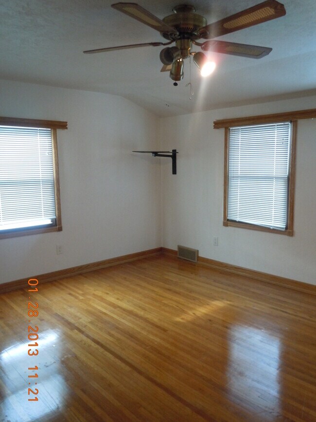 Building Photo - 2000 4th St NW