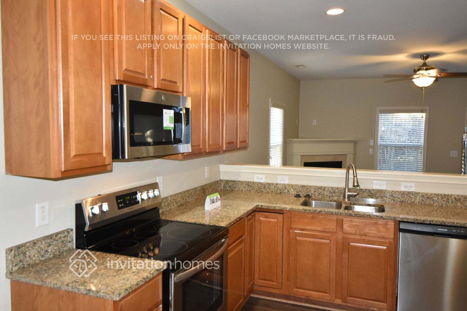 Building Photo - 927 Spring Meadow Dr