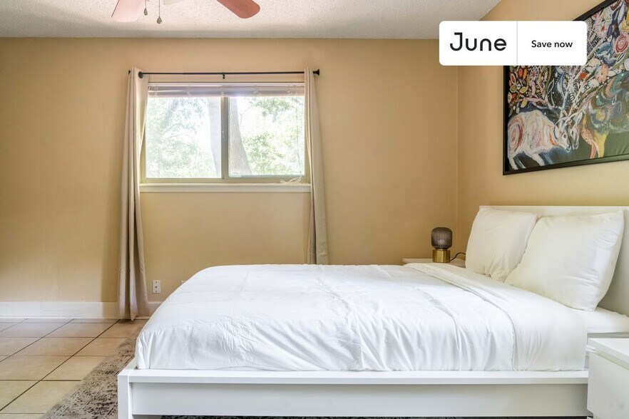 Building Photo - 9104 Quail Creek Dr