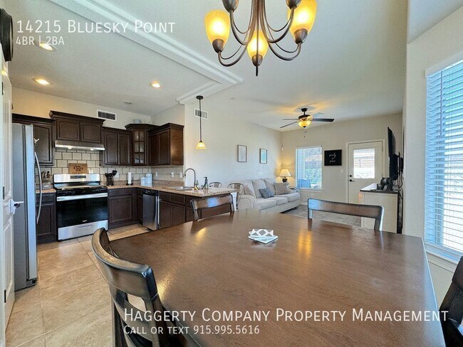 Building Photo - East El Paso 4 bed Refrig A/C Home