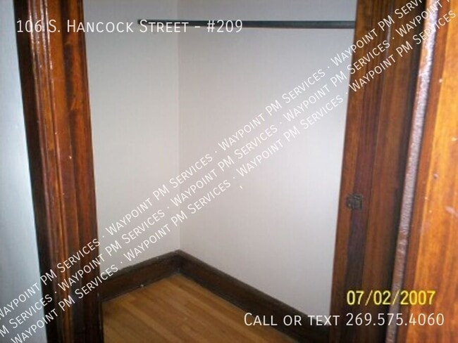 Building Photo - 106 S Hancock St