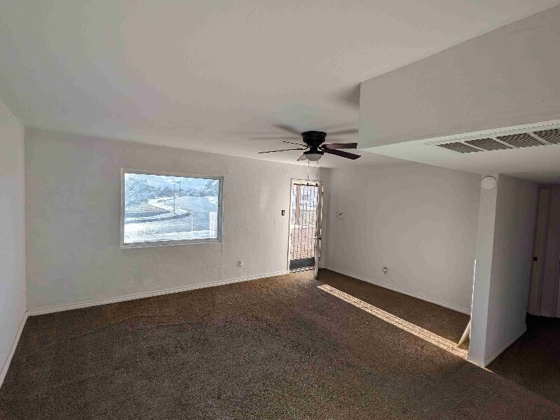 Building Photo - 1532 Edwards St