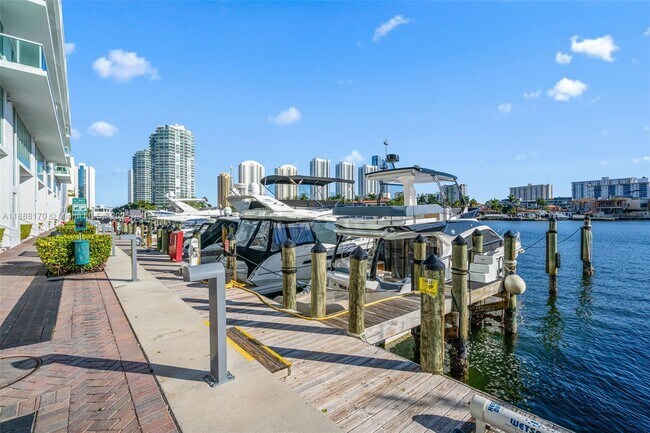 Building Photo - 400 Sunny Isles Blvd