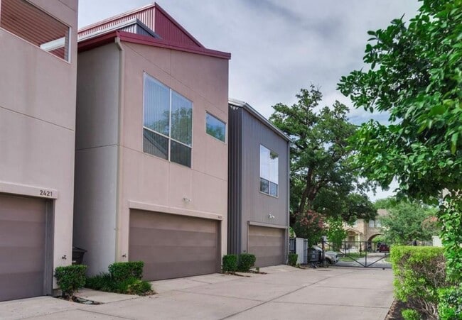 Building Photo - Immaculate 2-Story Urban Loft Townhome wit...