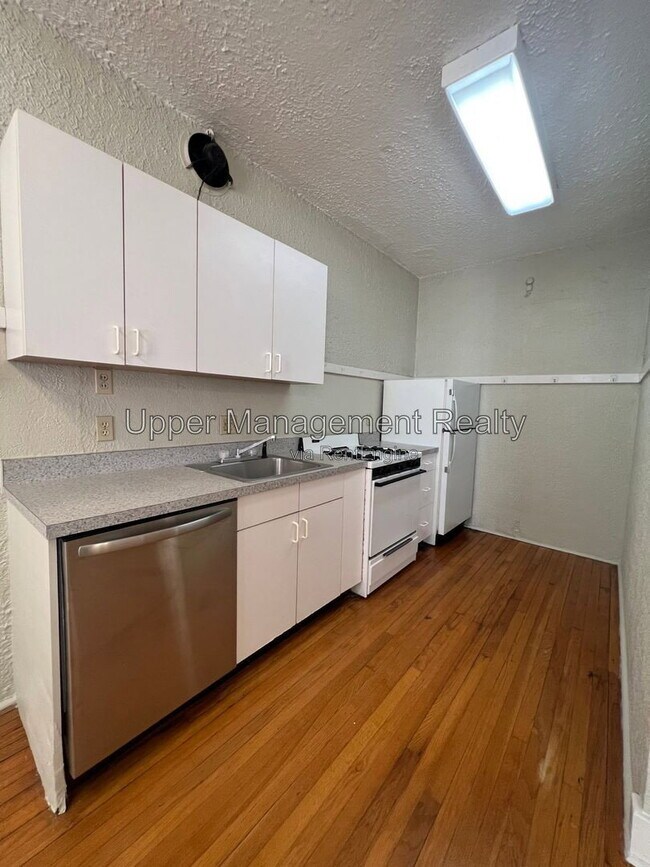 Building Photo - 1301 Napoleon Ave