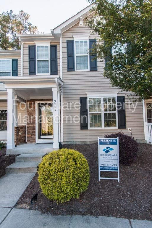 Building Photo - Room in Townhome on Ivy Wood Ln