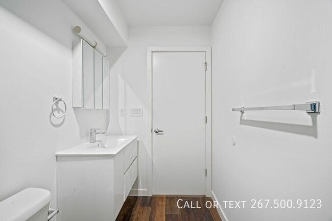 Building Photo - Newly built 1BR apartment available for De...