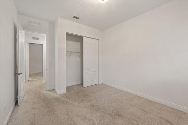 Building Photo - 9741 S Miralago Way