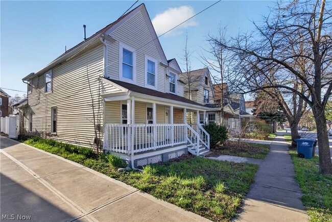 Building Photo - 1566 Winchester Ave