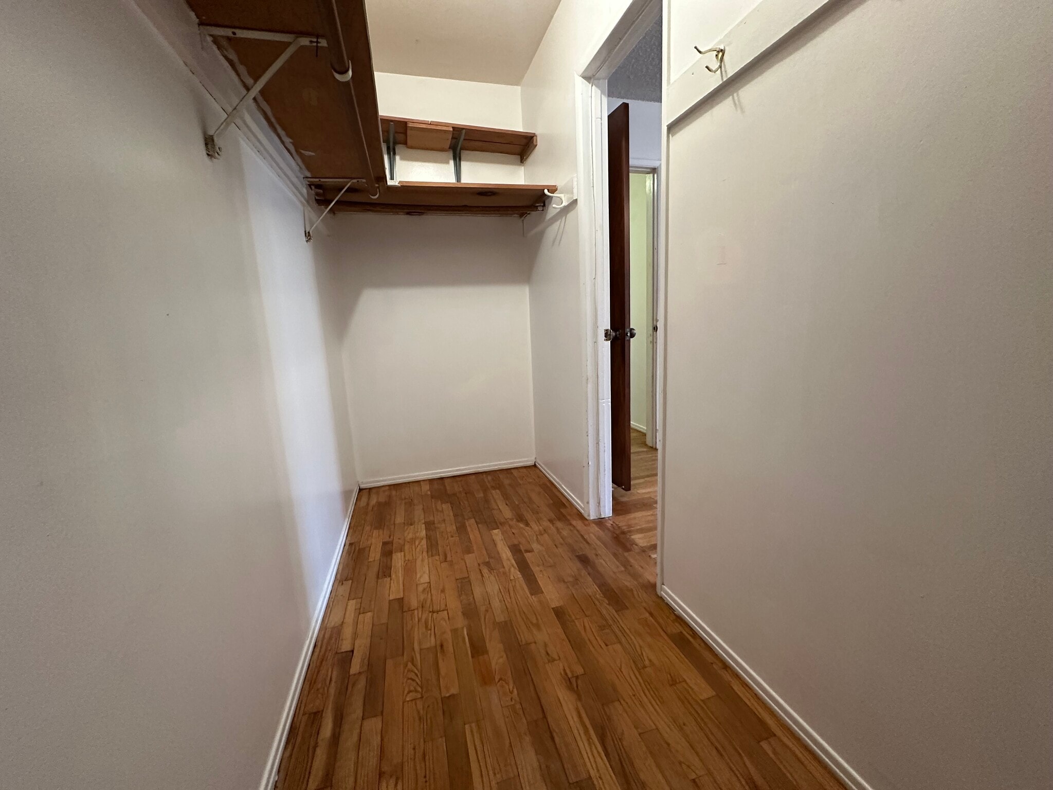 Closet - 12963 Panama St