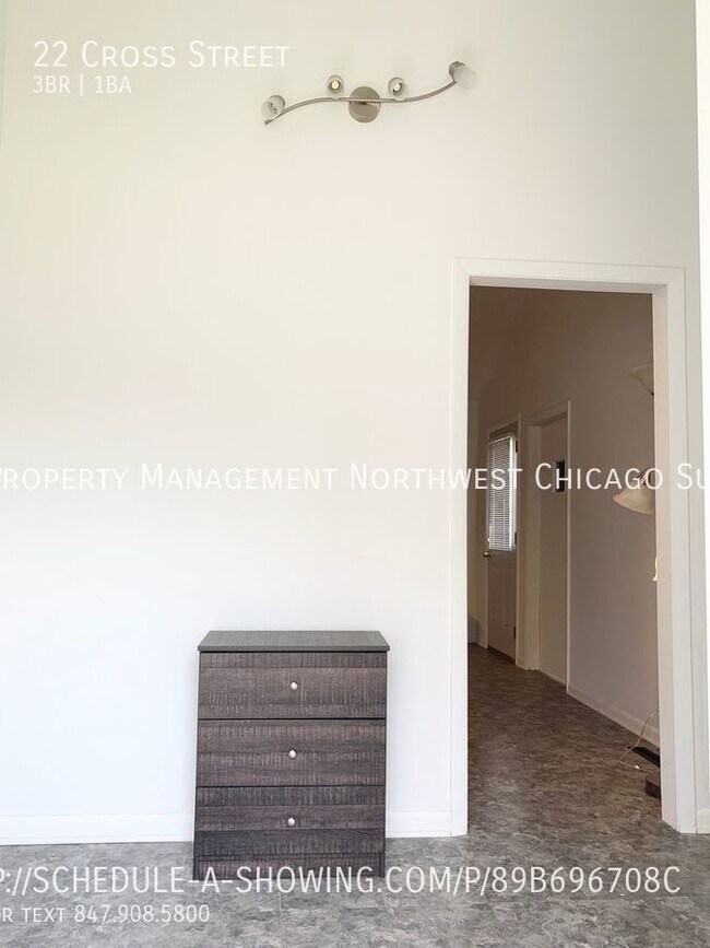 Building Photo - 22 Cross St