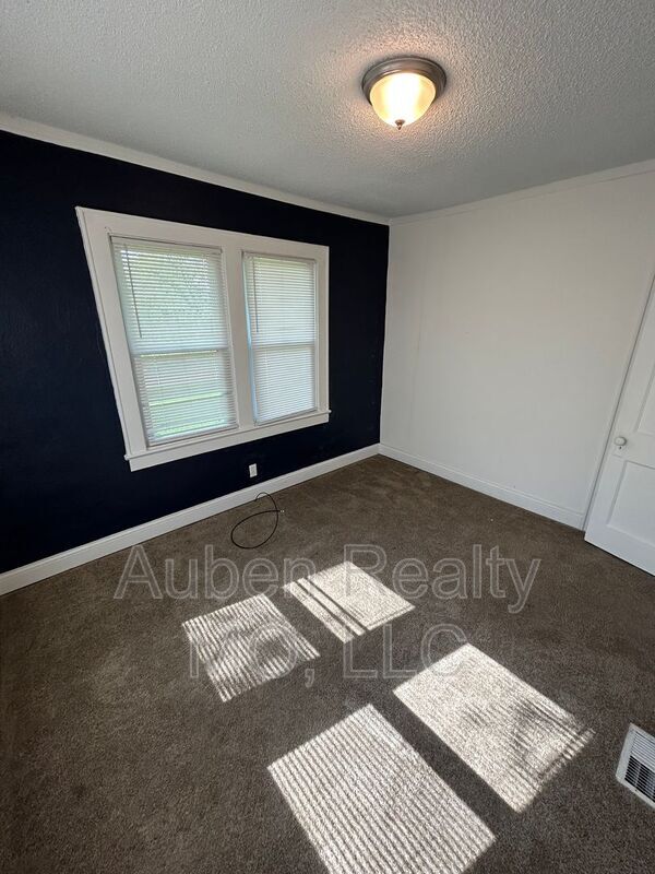 Building Photo - 4346 Montgall Ave