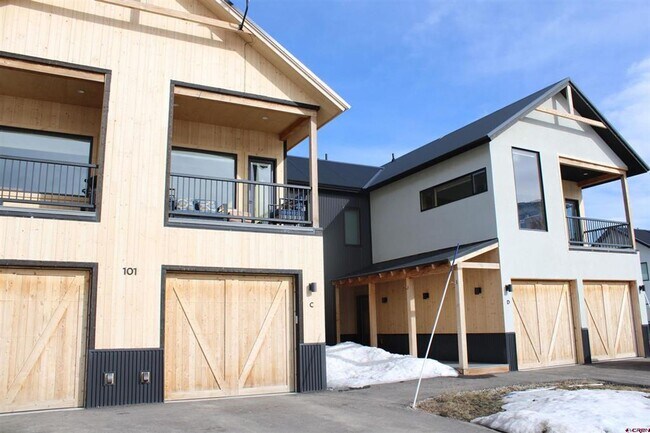 Building Photo - 101 Elk Valley Rd