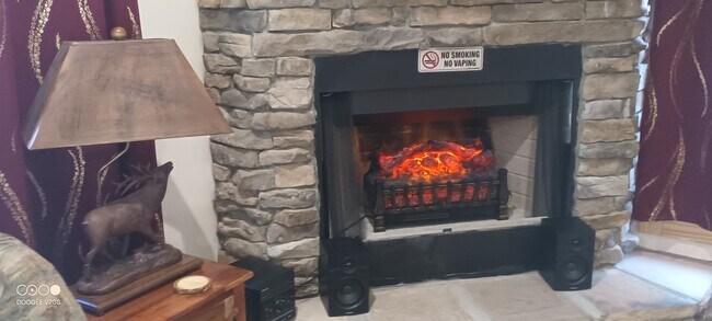 Building Photo - 1040 Rdg Pt Trl