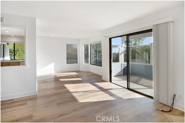 Building Photo - 2119 Calle Ola Verde