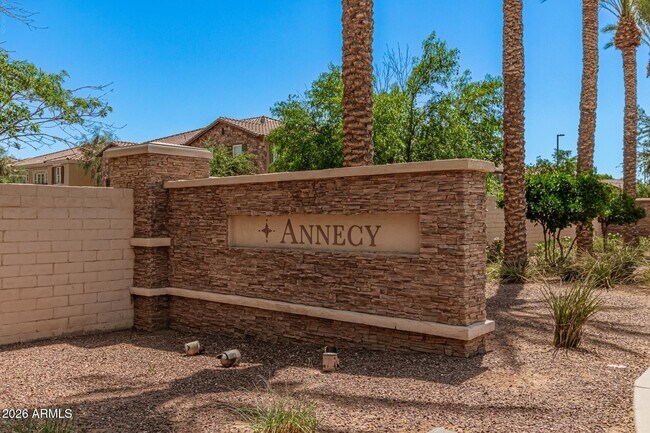Building Photo - 2780 S Alpine Dr