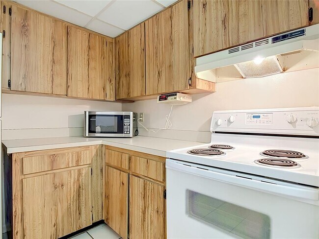 Building Photo - 110 Cypress Woods Ct