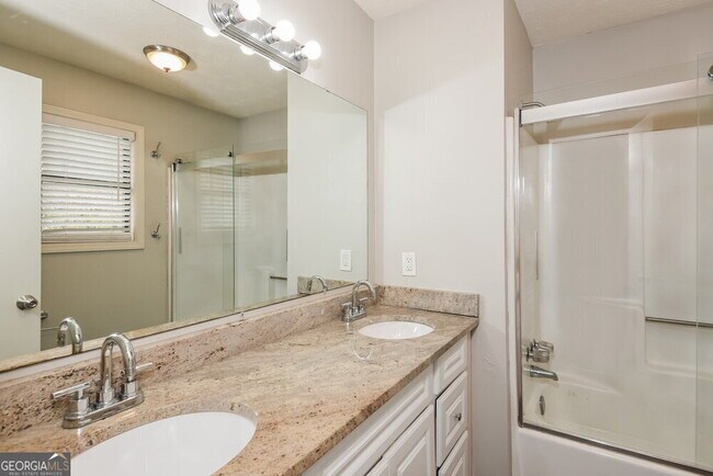 Building Photo - 2752 Hawk Trace NE