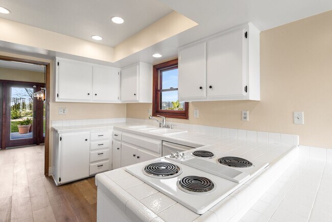 Building Photo - For Lease Beautiful Dana Point 4 Bedroom Home