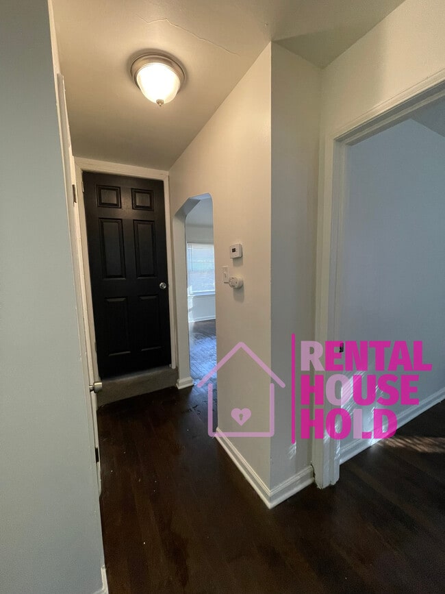 Building Photo - 12511 Whitehill St