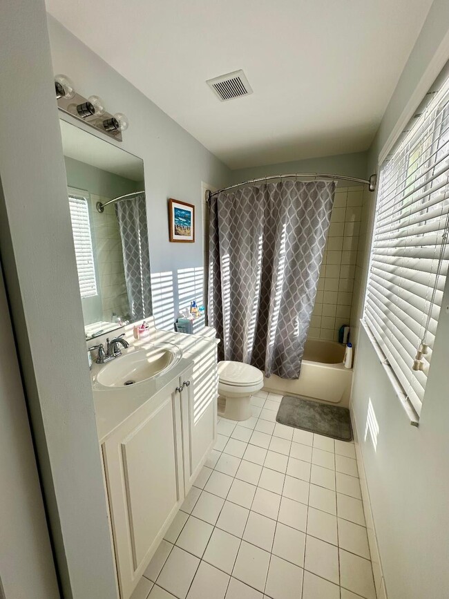 Building Photo - 7197 Briella Dr