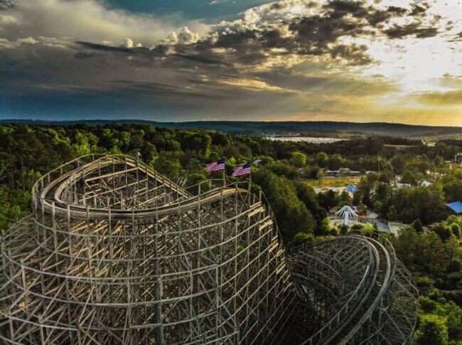 Building Photo - 5505 Cathwick Trce