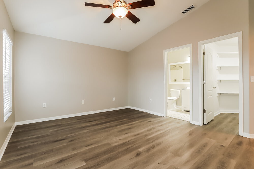 Building Photo - 447 Maple Pointe Dr