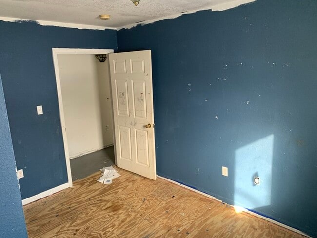 Building Photo - 116 Chestnut St