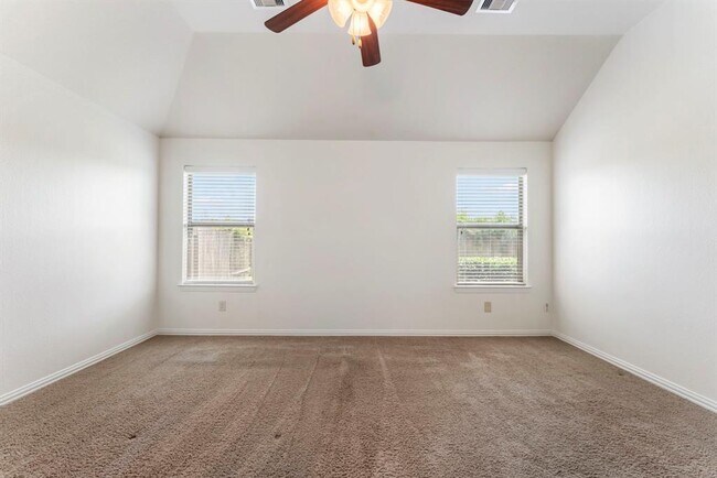 Building Photo - 28519 Lockeridge View Dr