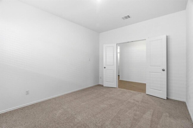 Building Photo - 1448 Boggy Crk Rnch Rd