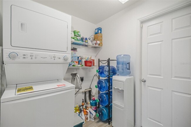 Building Photo - 520 Pheasant Dr