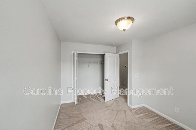 Building Photo - 13983 Singleleaf Lane