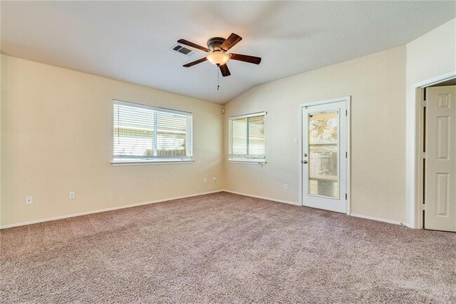 Building Photo - 1307 Dillon Lake Bend