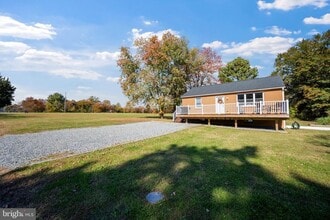 Building Photo - 11021 Bowerman Rd