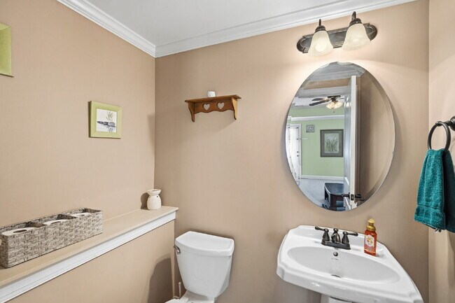 Building Photo - Furnished Pet Friendly Rental in Davie County with Flexible Lease Length!