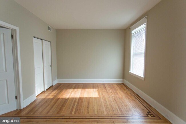 Building Photo - 723 Spruce St