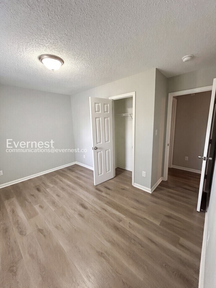 Building Photo - 1228 Capps Hollow Dr